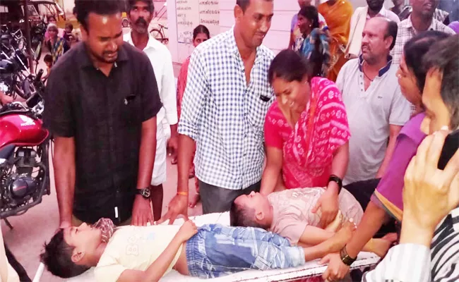 Two Children Died Well While Swimming Kurnool - Sakshi