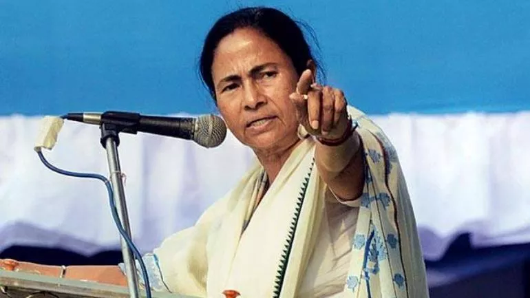 Mamata Banerjee warns BJP Against Clashing In Bengal - Sakshi