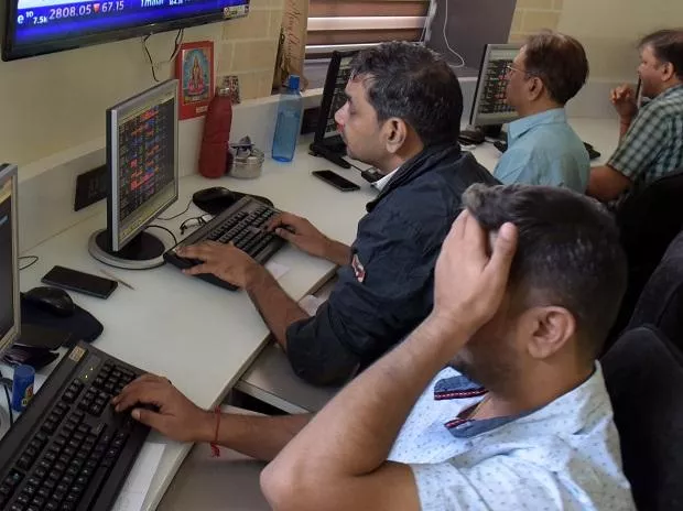 Sensex Nifty Stage Biggest Fall Of 2019 Despite RBI Cutting Rates - Sakshi