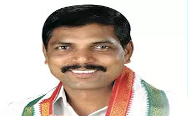 Yellareddy MLA Jajala Surender Likely To TRS Party - Sakshi