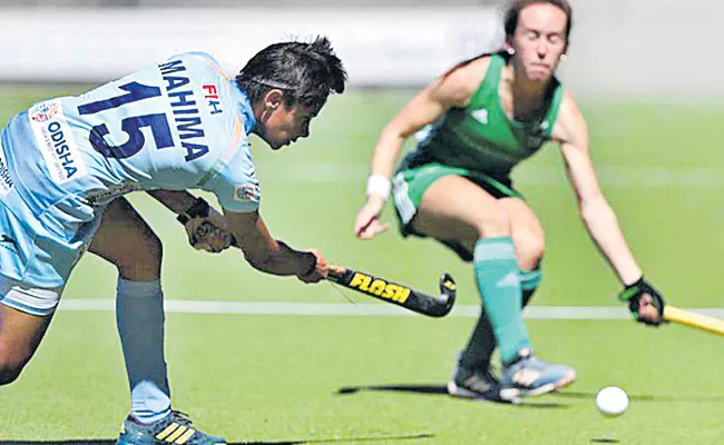 India beats Ireland in Hockey Tourney - Sakshi