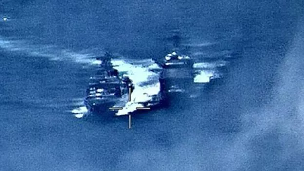 Russian and US warships almost collide in East China Sea - Sakshi