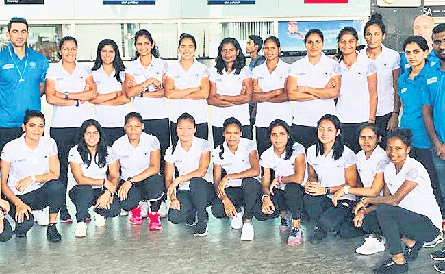 Indian womens hockey team leaves for FIH Series Finals - Sakshi