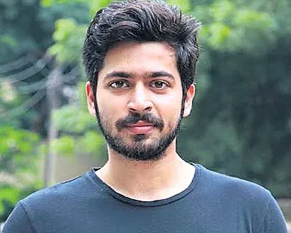 Harish Kalyan to star in Vicky Donor Tamil remake - Sakshi