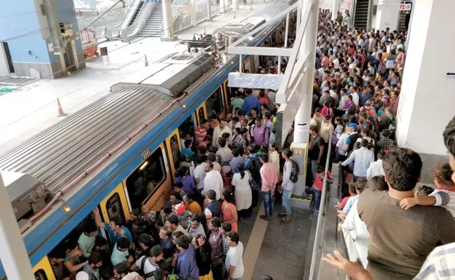 Hyderabad Metro Rail Record Commuters - Sakshi