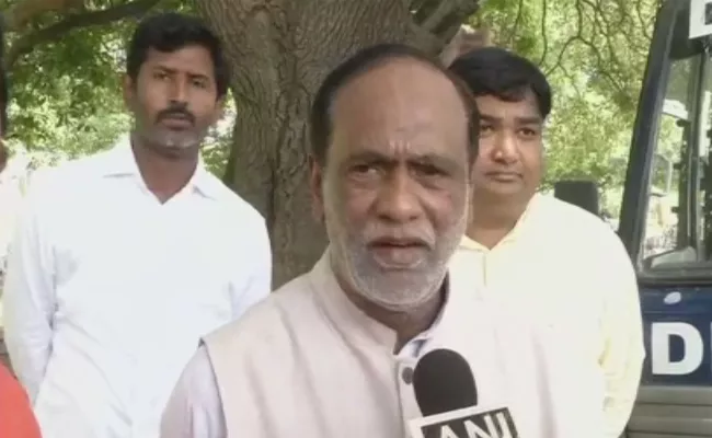 BJP Leaders Complaint To President Of India On Inter Students Suicide Issue In Telangana - Sakshi