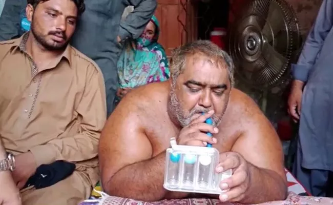 Pakistan heaviest man Noorul Hassan undergoes successful liposuction surgery  - Sakshi