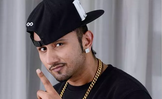 Punjab WC Chief Face Threats After Complaint Against Honey Singh - Sakshi