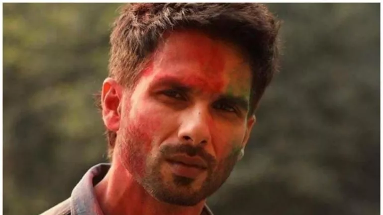 After Kabir Singh Success Shahid Kapoor Hiked His Fee - Sakshi