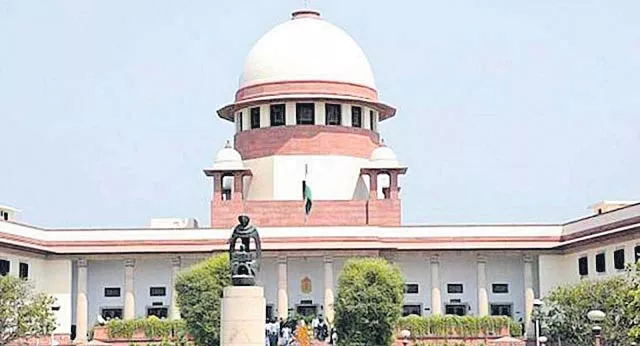 Karnataka Rebel MLAs move Supreme Court against Speaker decision - Sakshi