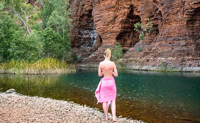 Tourists Warned Over Visiting Asbestos Riddled Wittenoom - Sakshi