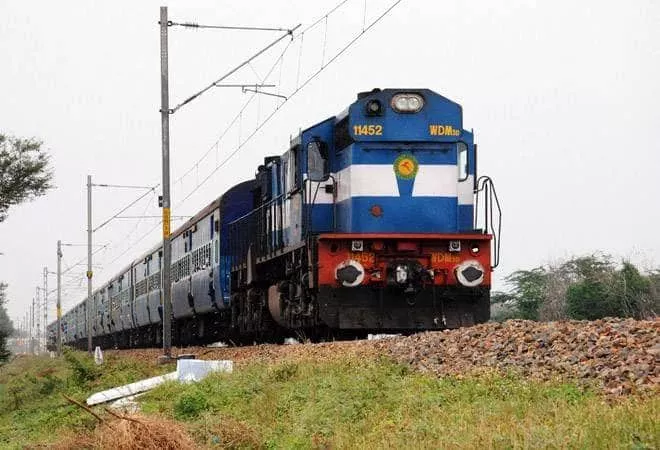 1371 persons arrested for Selling Unauthorised drinking water on Trains fined Rs 6.80 lakh - Sakshi