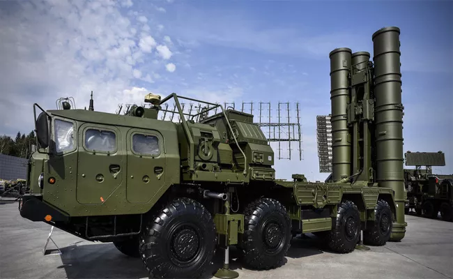 Russian Missile System S-400 Arrives in Turkey - Sakshi