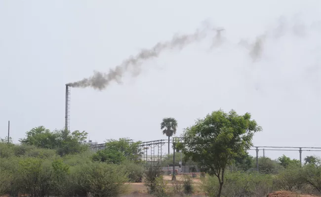 Huge Pollution In Nalgonda - Sakshi