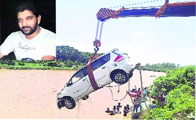 Man Died  After Car Went To Canel in West Godavari - Sakshi