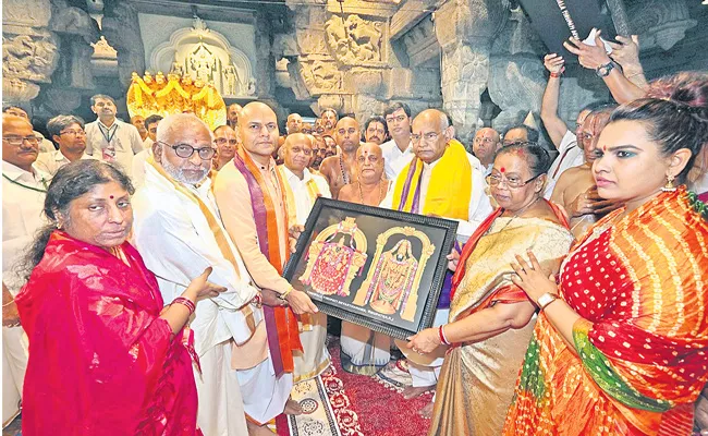 President Ram Nath Kovind Visited  Tirumala In AP For Worship - Sakshi