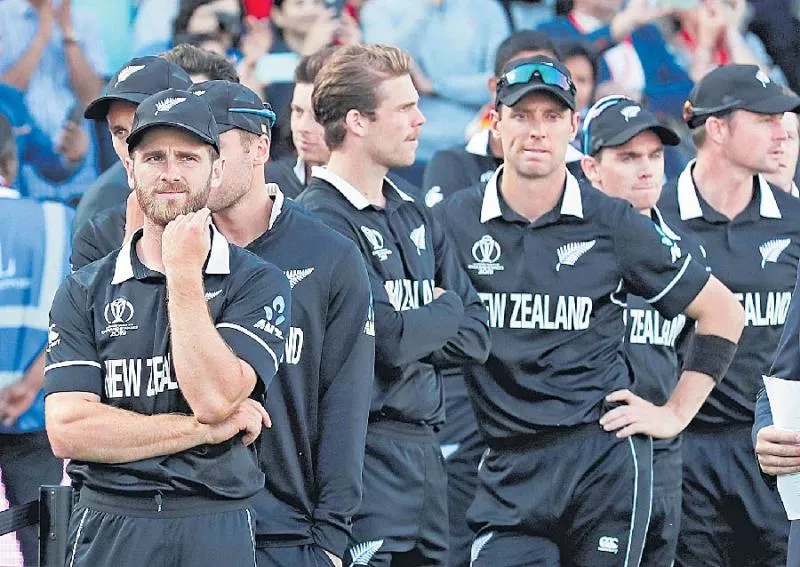 Kane Williamson takes NZ to verge of history - Sakshi