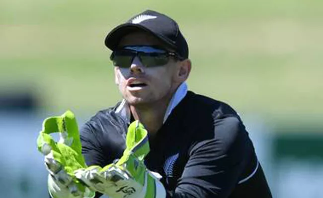 Tom Latham Joins Gilchrist To Most dismissals as Keeper in a World Cup - Sakshi