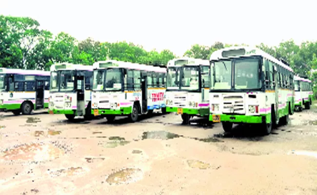 Expired Buses Are Using For Transportation In Husnabad Bus Depot - Sakshi