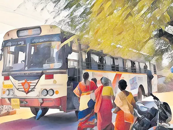 RTC Stranding with outdated buses - Sakshi