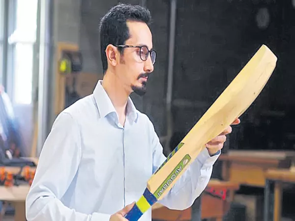 Scientists develop algorithm for cricket bat - Sakshi