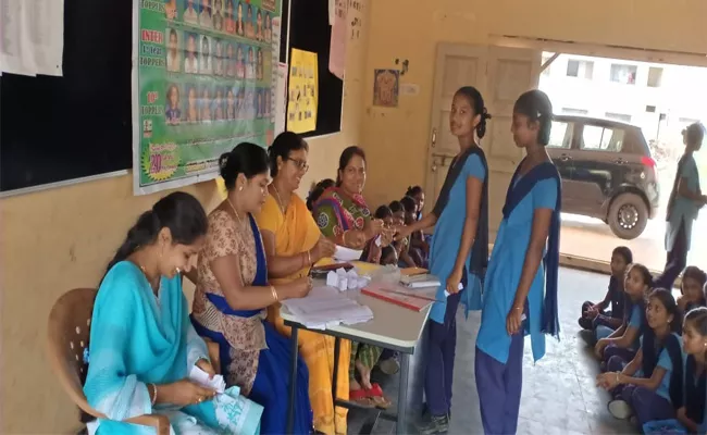 Ballet Elections IN School In Vizianagaram - Sakshi