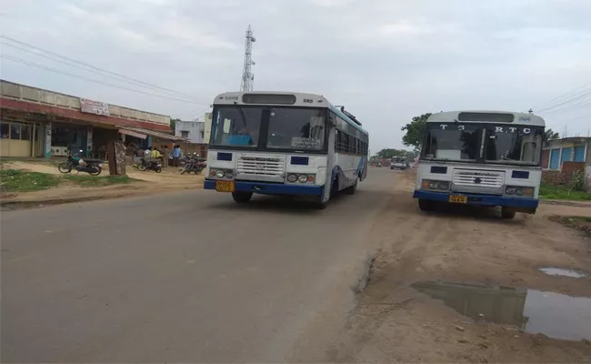 Narayan Khed Depot Officers Blocking Banswada Bus Services - Sakshi