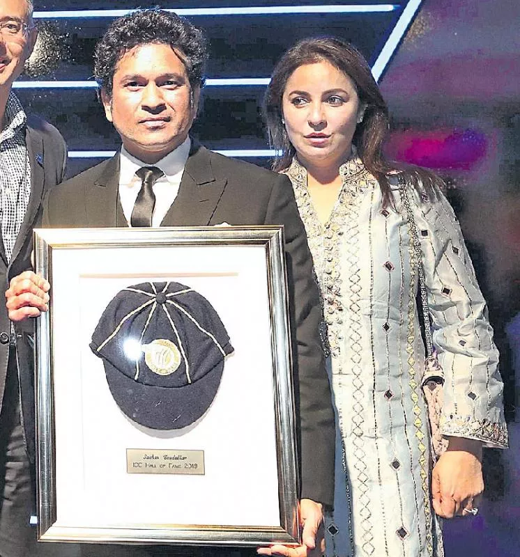 Sachin Tendulkar, Allan Donald inducted into ICC Hall of Fame - Sakshi