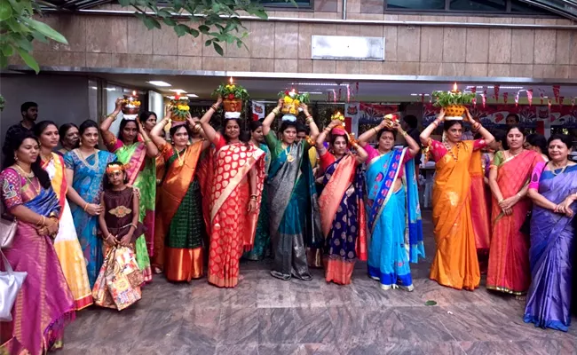 Bonalu Festival Grand Celebrations In Singapore - Sakshi