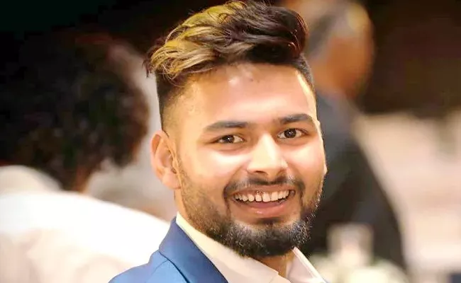 Rishabh Pant congratulates Hima Das after 5 gold medals in 19 days - Sakshi