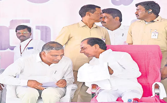 Highlights Of CM KCR's Visit To Chinthamadaka Village - Sakshi