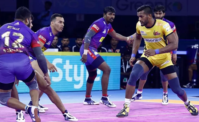 Pro Kabaddi League Dabang Delhi Beat Telugu Titans - Sakshi