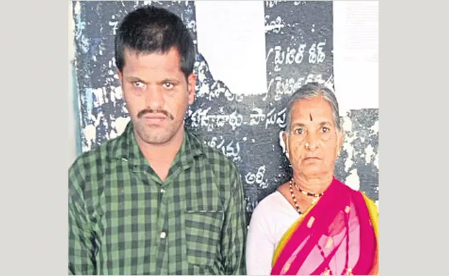 Man Returned Home After 15 Years Of Disappearance In Chittoor - Sakshi