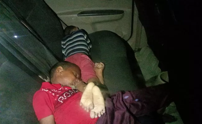 Two Children Died With Suffocation In The Car In Nizamabad - Sakshi