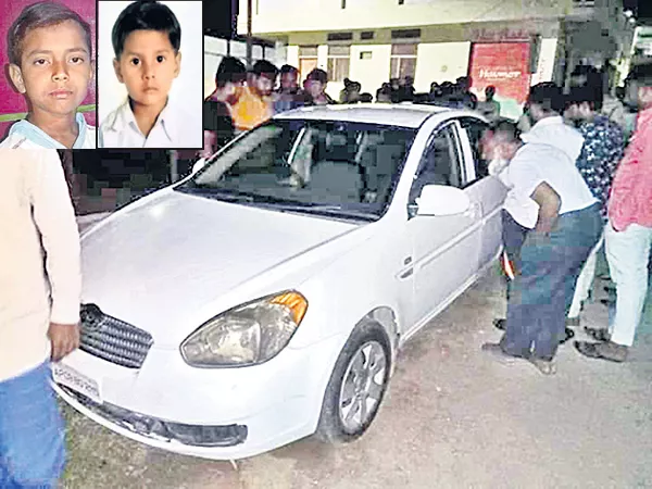 Death of two young children in the car - Sakshi