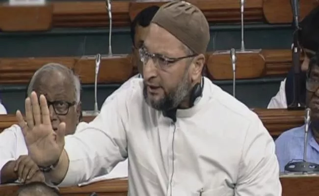 Asaduddin Owaisi Says Center Penalising Women By Triple Talaq Bill - Sakshi