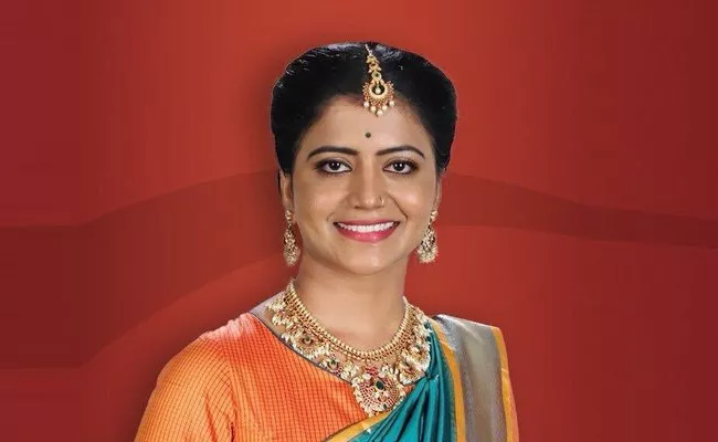 Shiva Jyothi Alias Teenmar Savithri Enters Into Bigg Boss 3 Telugu - Sakshi