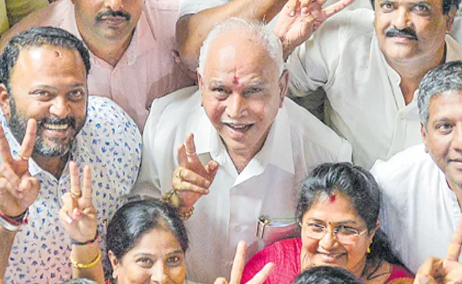 Sekhar Gupta Article On Karnataka Politics - Sakshi