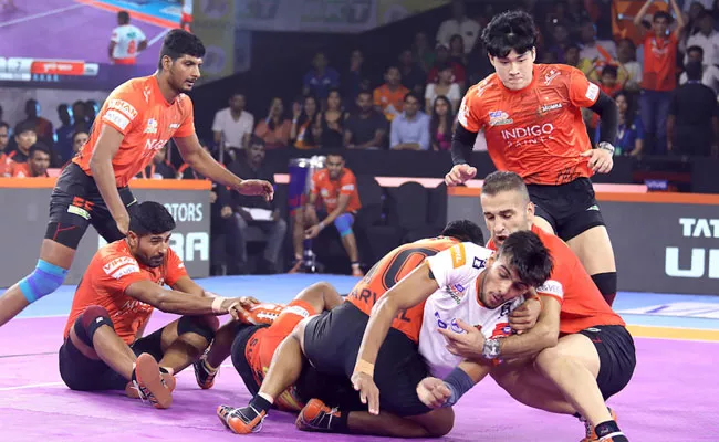 Pro Kabaddi 2019 U Mumba Beat Puneri Paltan - Sakshi