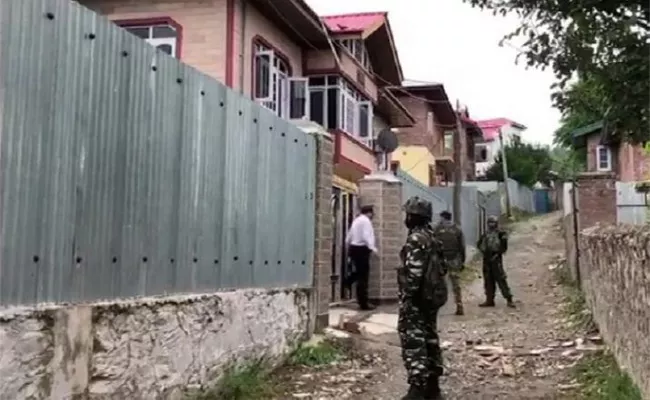 NIA raids four locations in north Kashmir - Sakshi