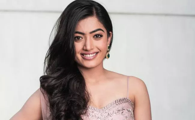 Rashmika Mandanna Criticised By A Section Of Kannadigas - Sakshi