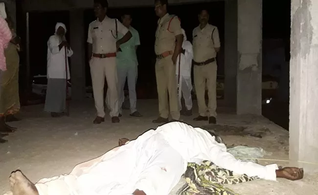 Wife Killed Husband Along With Her 2 Sons In Nizamabad - Sakshi