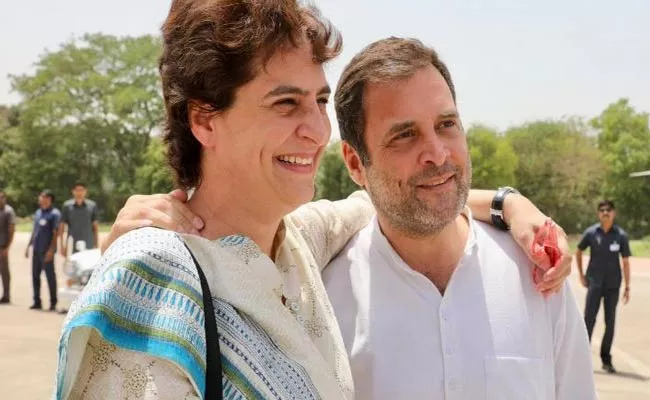 Priyanka Gandhi Lauded Rahul Gandhi Decision Over Resignation - Sakshi