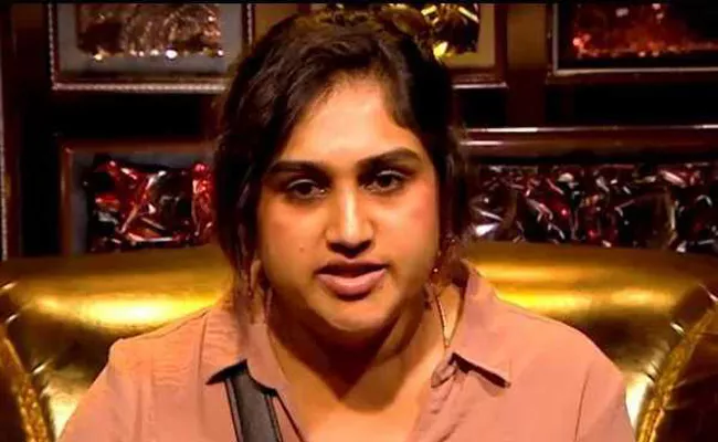 Police interrogate Vanitha Vijayakumar for two hours inside Bigg boss 3 house - Sakshi