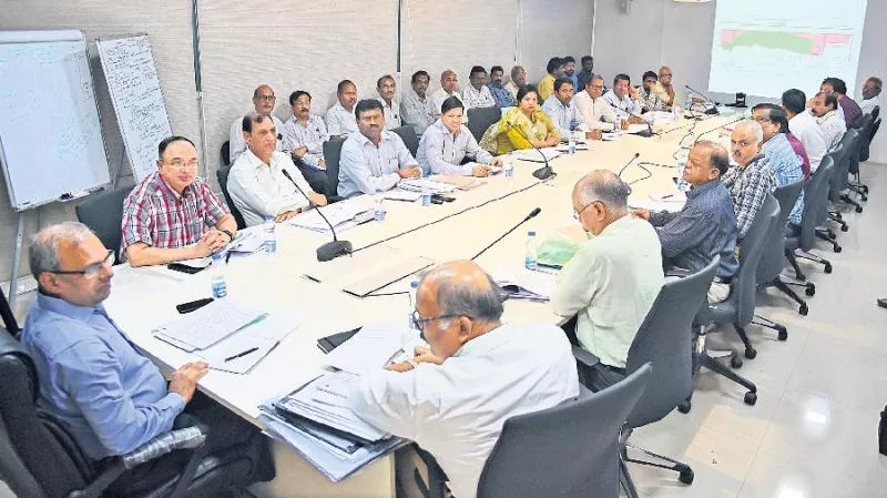 Polavaram deadline pushed back to 2022 - Sakshi