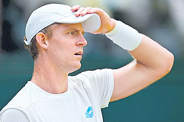 Kevin Anderson falls to shock Wimbledon defeat as Novak Djokovic - Sakshi