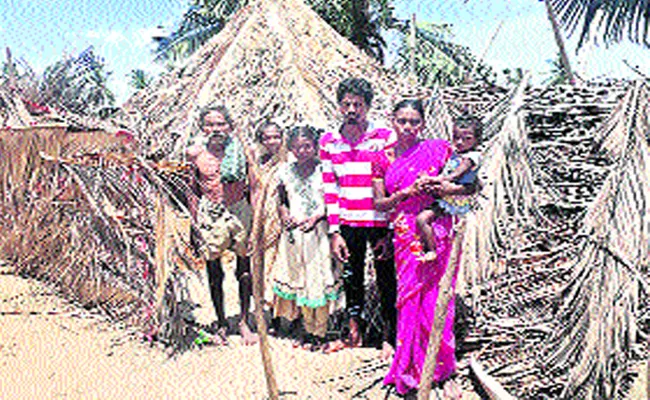 No Facilities For Tribals In West Godavari - Sakshi