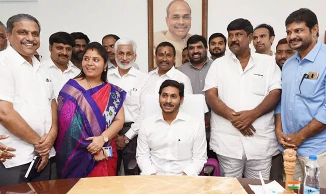 YS Jagan Tweet on YSRCP Central Office Opening - Sakshi