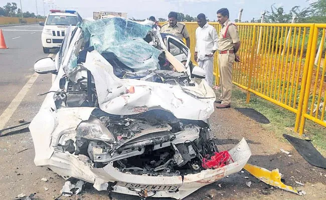 Road Accident Six Members Of One Family Died - Sakshi