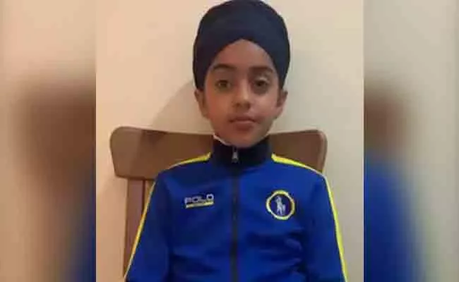 In UK 10 Year Old Sikh Girl Message After Being Called Terrorist - Sakshi